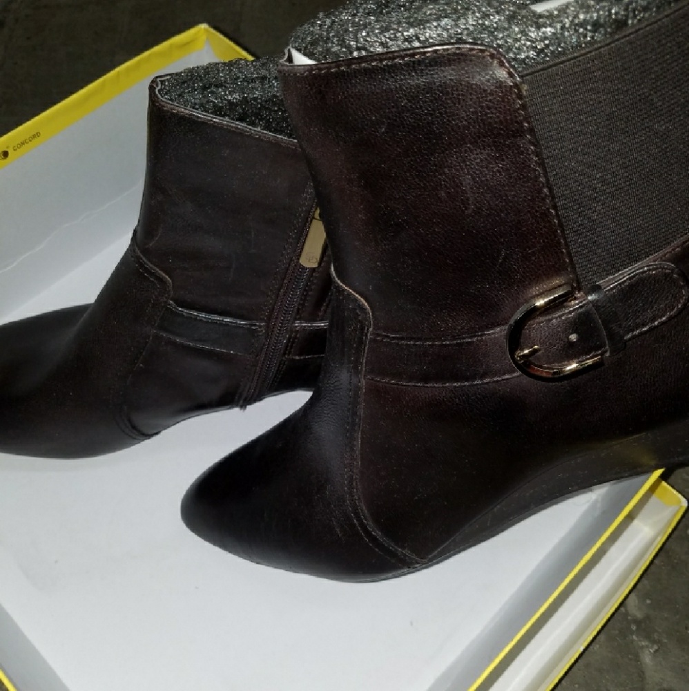 Ankle boots